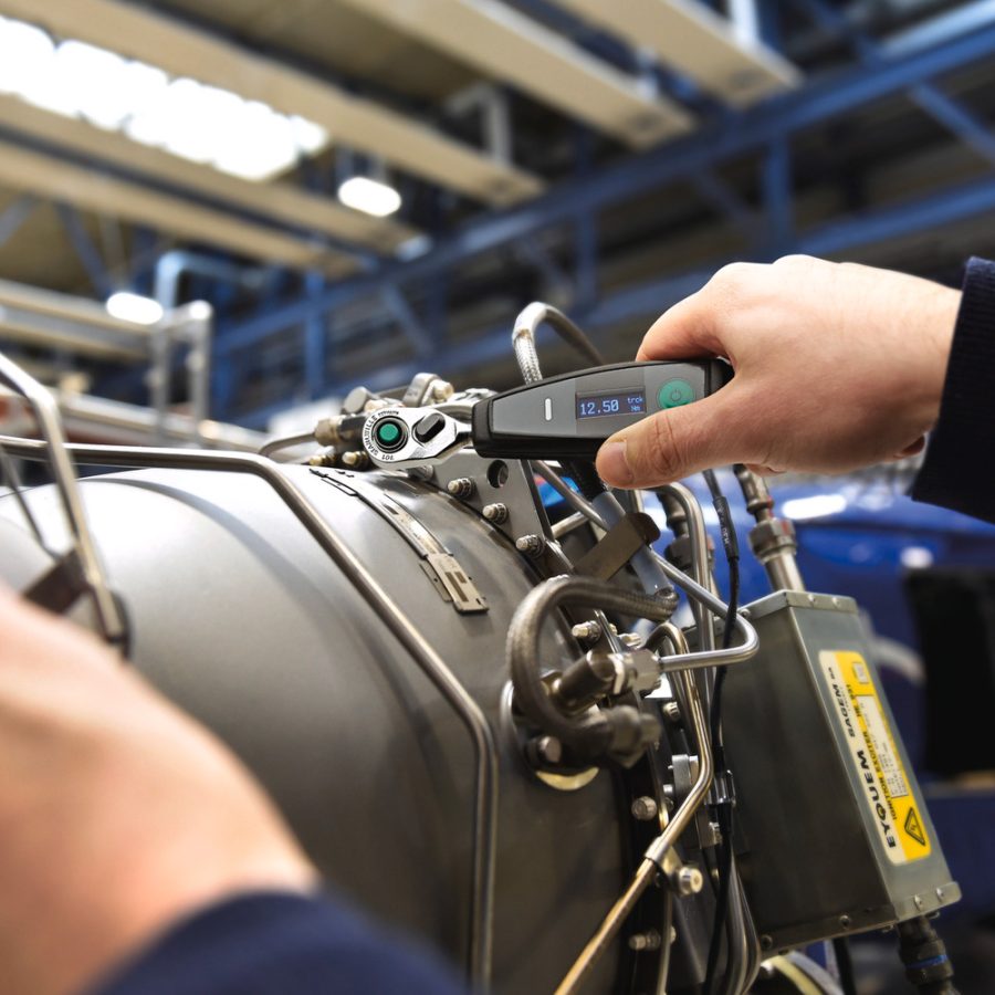 Electronic torque wrench SENSOTORK® with fixed fine-tooth ratchet 701/2